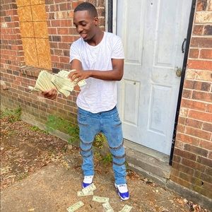 Meet your Posher, Deangelo